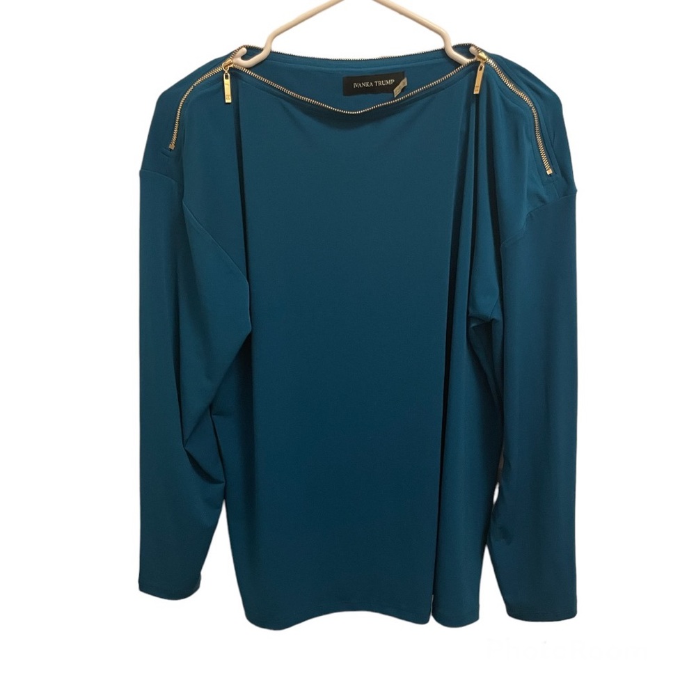 NWOT Ivanka Trump long sleeve adjustable zipper women’s top size L